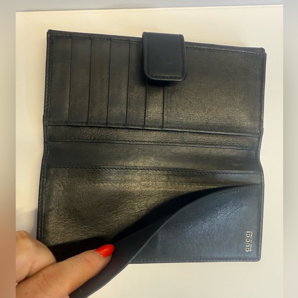 Gucci Black Leather Wallet with Bamboo Accent - Picture 7 of 11